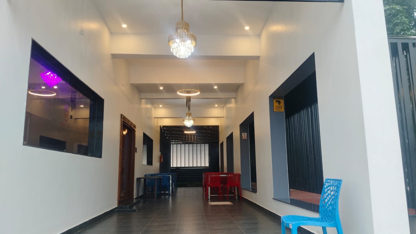 Gallery Picture