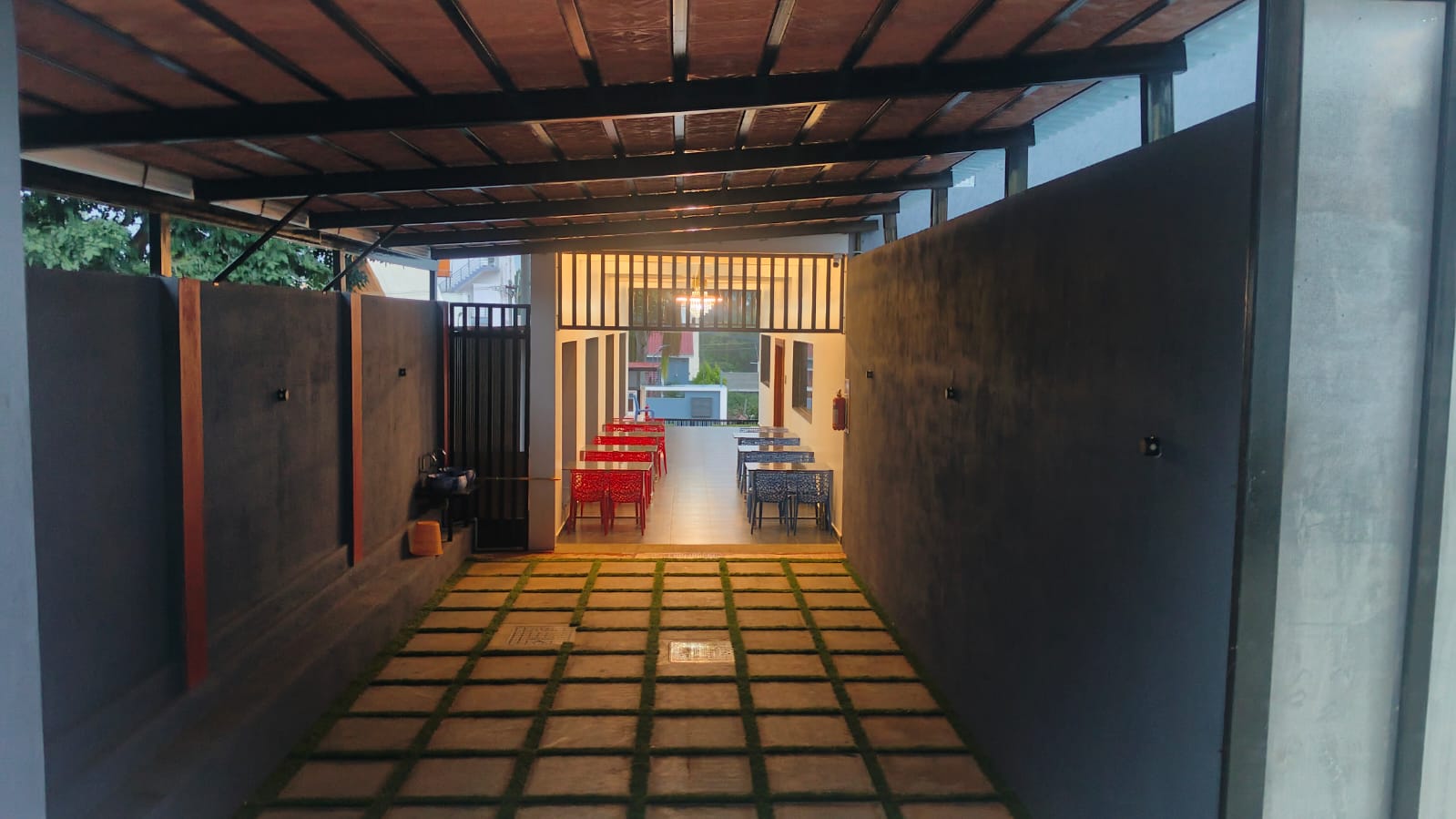 Gallery Picture