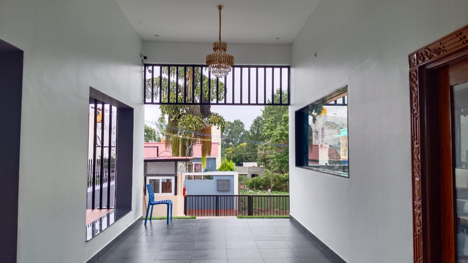 Gallery Picture