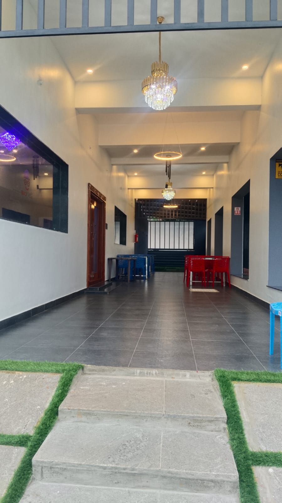 Gallery Picture